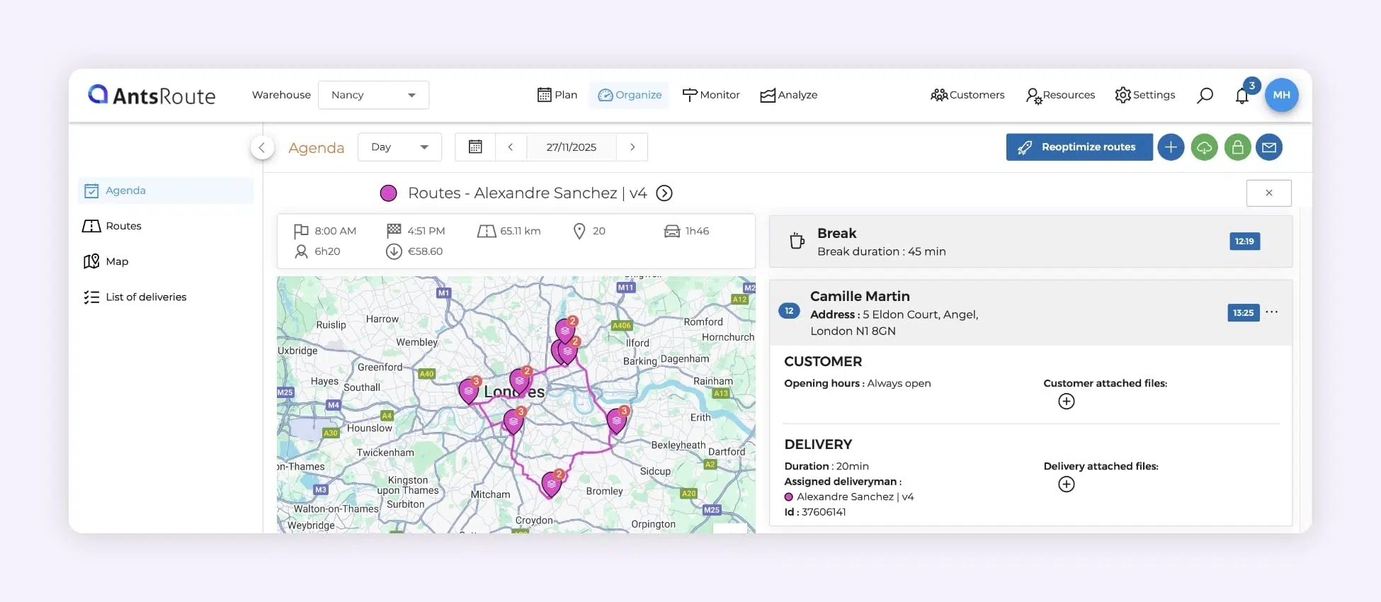 Screenshot of AntsRoute displaying a delivery route that automatically integrates the driver’s break into the optimisation.