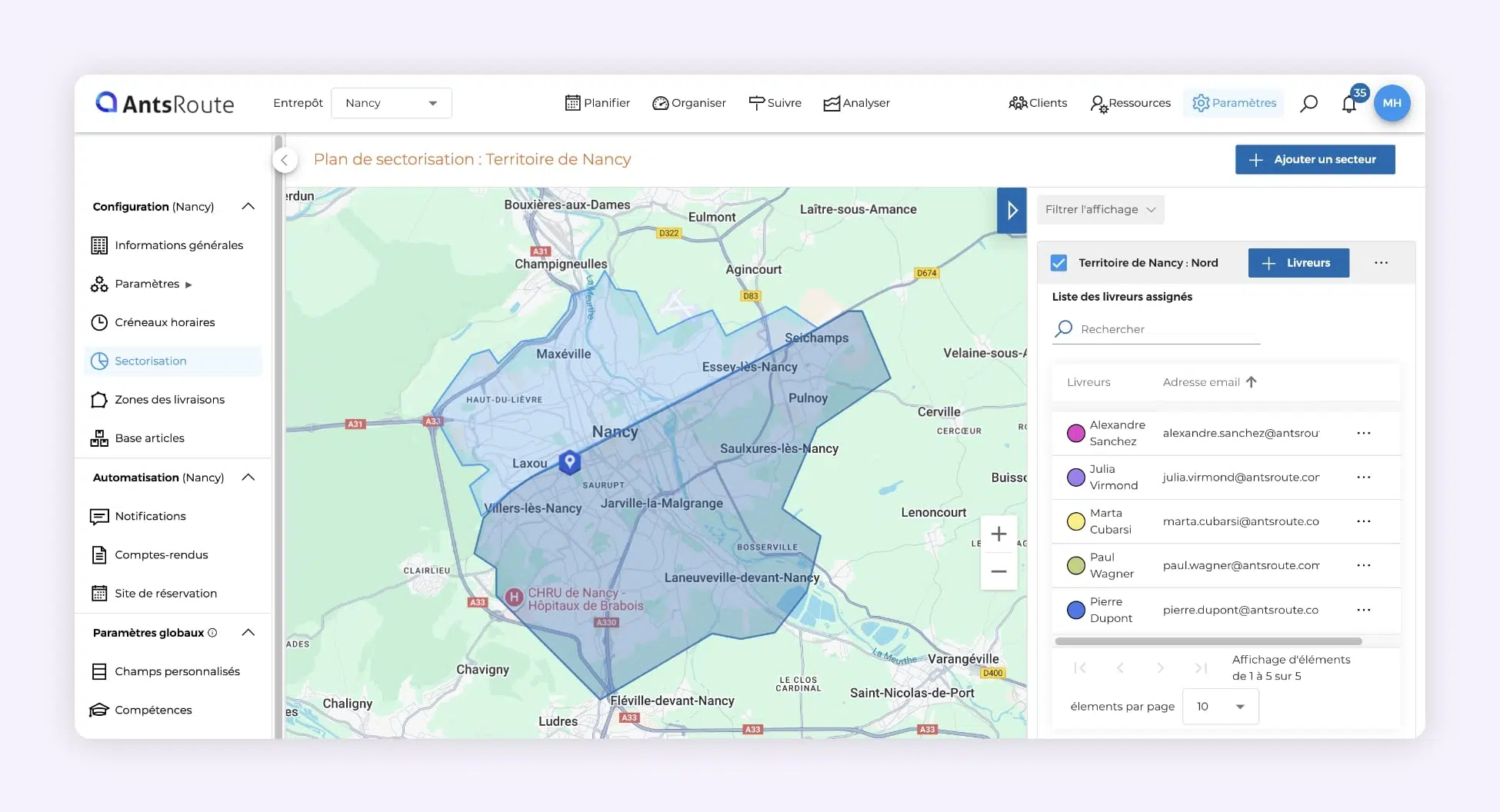 Capture d’écran d’AntsRoute montrant la création de deux zones géographiques de livraison avec assignation de chauffeurs-livreurs à chaque zone.