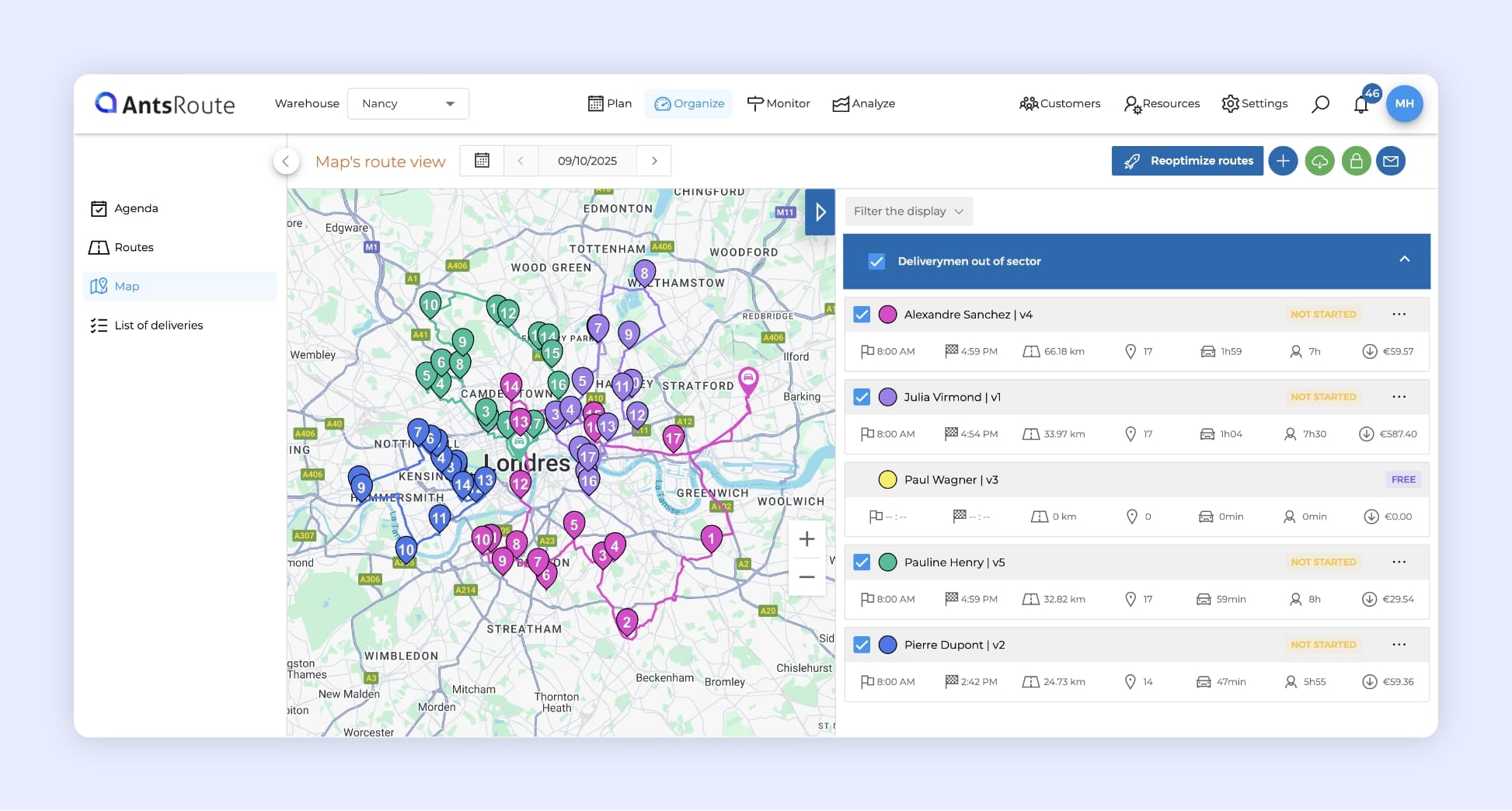 Interface of the route optimization software showing four delivery routes on a map.