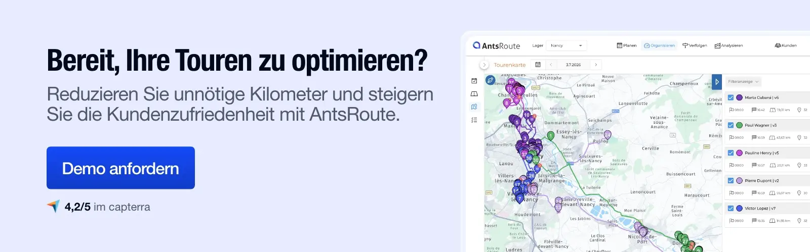 AntsRoute-Oberfläche mit einer Tourenkarte, auf der mehrere farblich gekennzeichnete Routen rund um Berlin angezeigt werden, einer Schaltfläche „Demo anfordern“ sowie der Botschaft: „Bereit, Ihre Touren zu optimieren? Reduzieren Sie unnötige Kilometer und steigern Sie die Kundenzufriedenheit mit AntsRoute.“